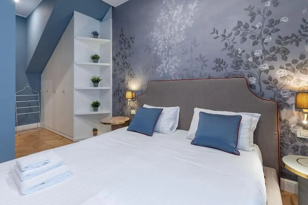 Rinascimento Luxury Suite In Florencja Apartament